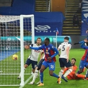  富勒姆农场主发威，草根球队逼平六大豪门