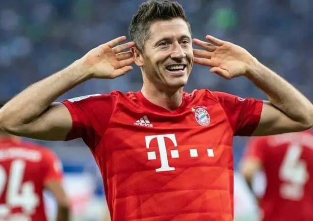  莱万多夫斯基重返安联球场受追捧  